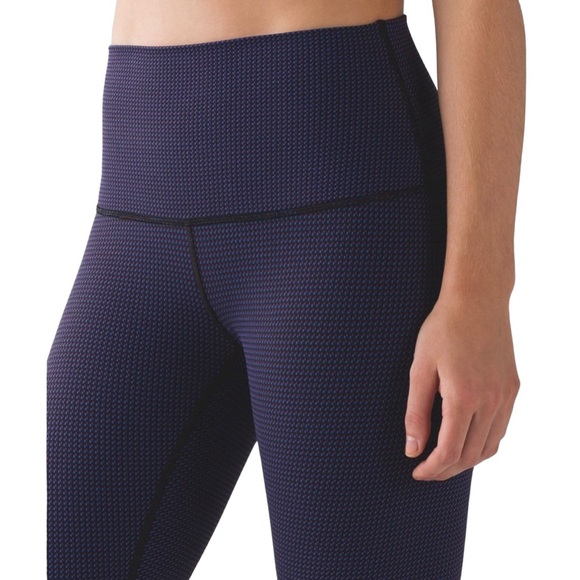 Lululemon Wunder Under Pant (Hi-Rise) - Picture 5 of 16